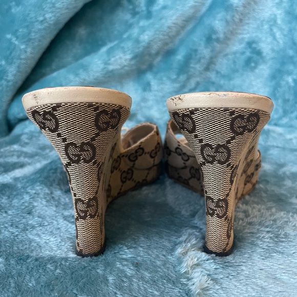 Gucci monogram wedges - Picture 4 of 7